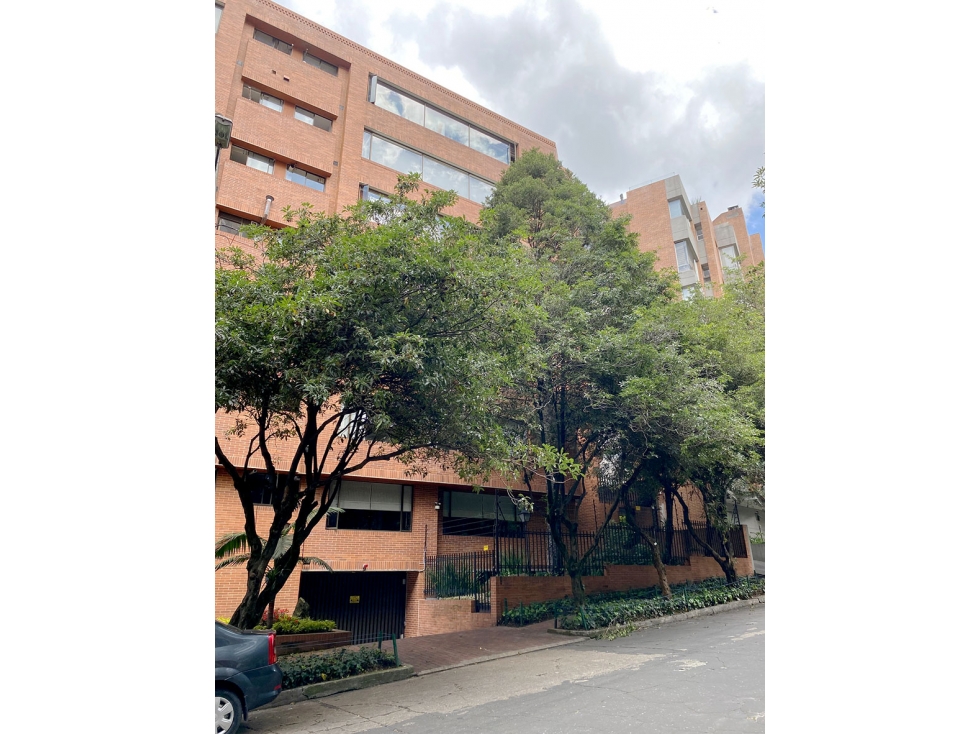 Apartamento en venta en Los Rosales, Bogotá · foto 11 de 13