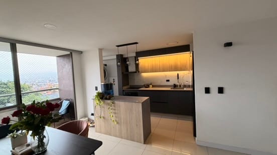 Apartamento de 3 alcobas en arriendo en La Abadia, Envigado, 85 m² · foto 5 de 17