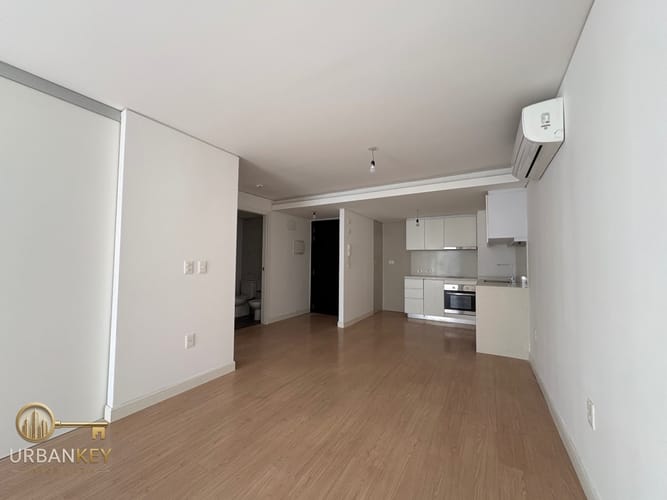 ALQUILER APARTAMENTO 1 DORMITORIO Y 2 TERRAZAS EN CENTRO BARRIO SUR A MTS RAMBLA · Foto 3