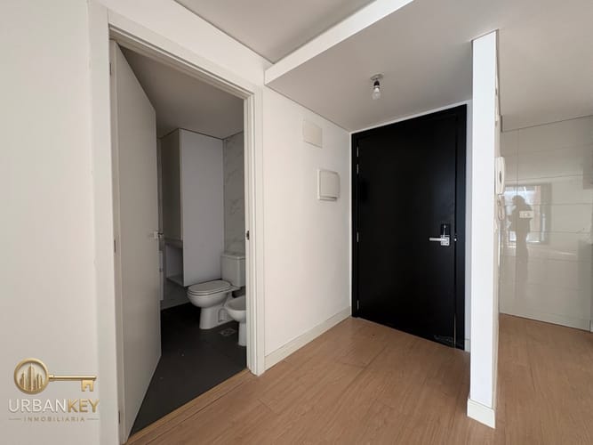 ALQUILER APARTAMENTO 1 DORMITORIO Y 2 TERRAZAS EN CENTRO BARRIO SUR A MTS RAMBLA · Foto 4