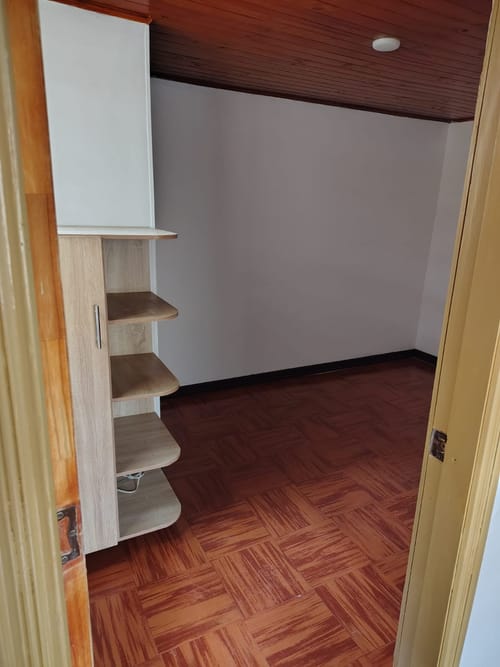 Apartamento de 2 alcobas en arriendo en Comuneros, Bogotá, 50 m² · foto 8 de 17