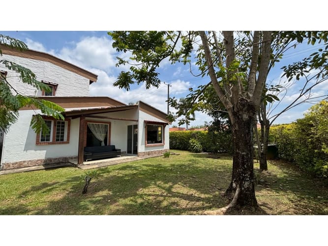 Casa de 6 alcobas en venta en Juan De Ampudia, Jamundí, 525 m² · foto 2 de 24