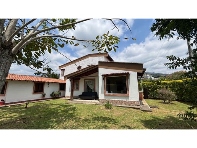Casa de 6 alcobas en venta en Juan De Ampudia, Jamundí, 525 m² · foto 3 de 24