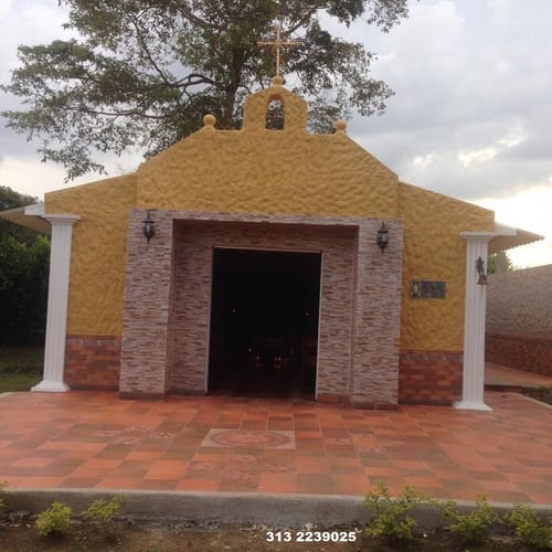 Finca en venta en 20 De Julio, Villavicencio, 350 m² · foto 2 de 10