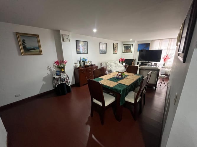 Apartamento de 3 alcobas en venta en Bella Suiza, Bogotá, 120 m² · foto 3 de 22