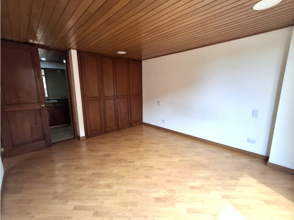 Apartamento en arriendo en Chico Norte, Bogotá · foto 8 de 15