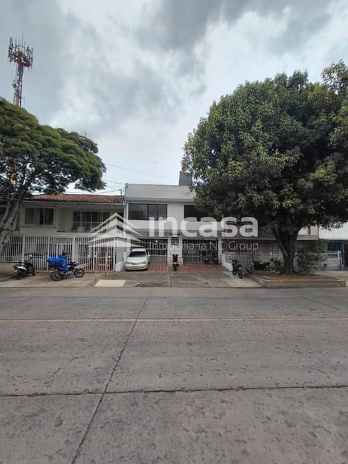 Oficina en arriendo en Colseguros Andes, Cali, 150 m² · foto 2 de 16