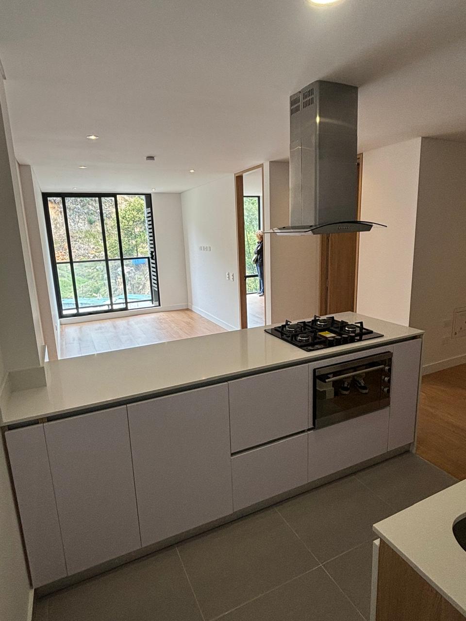 Apartamento en venta en Bosque De Pinos, Bogotá · foto 2 de 12