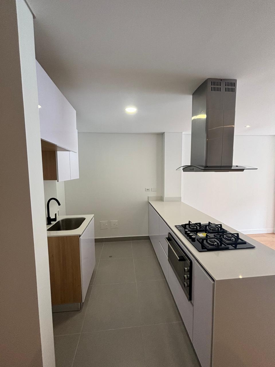 Apartamento en venta en Bosque De Pinos, Bogotá · foto 4 de 12