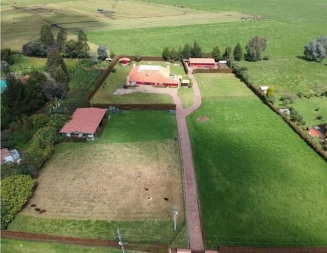 Casa de 3 alcobas en arriendo en Siberia, Cota, 793 m² · foto 5 de 23