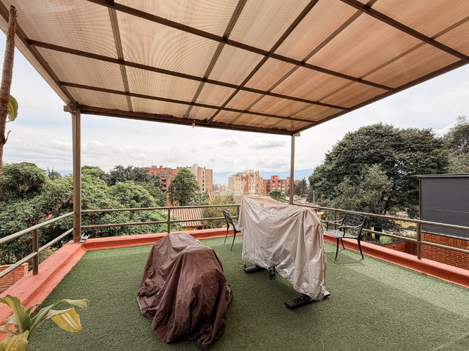 Casa de 4 alcobas en venta en Cerros De Suba, Bogotá, 310 m² · foto 11 de 21