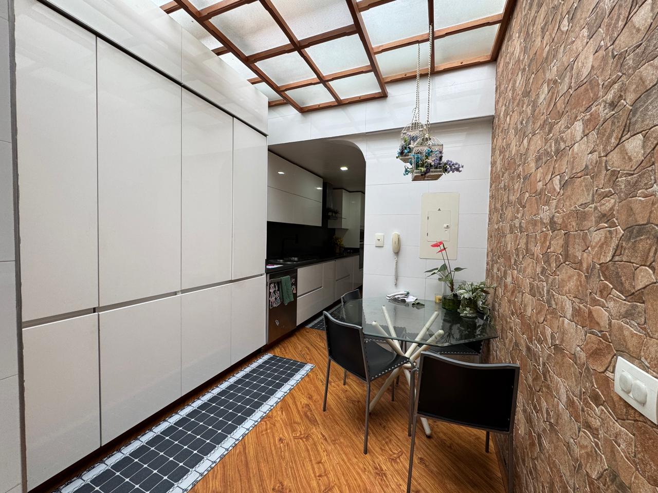 Casa en venta en Cedritos, Bogotá · foto 6 de 18