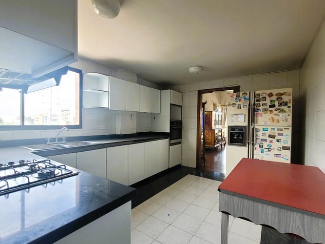 Apartamento en venta en Chicó Navarra, Bogotá · foto 8 de 19