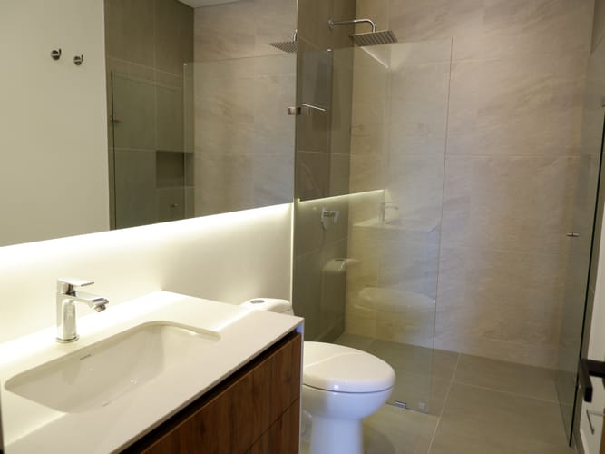 Apartamento de 2 alcobas en venta en Chicó Navarra, Bogotá, 97 m² · foto 13 de 24