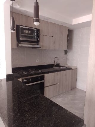 Apartamento de 3 alcobas en venta en Las Palmas, Ricaurte, 53 m² · foto 2 de 24