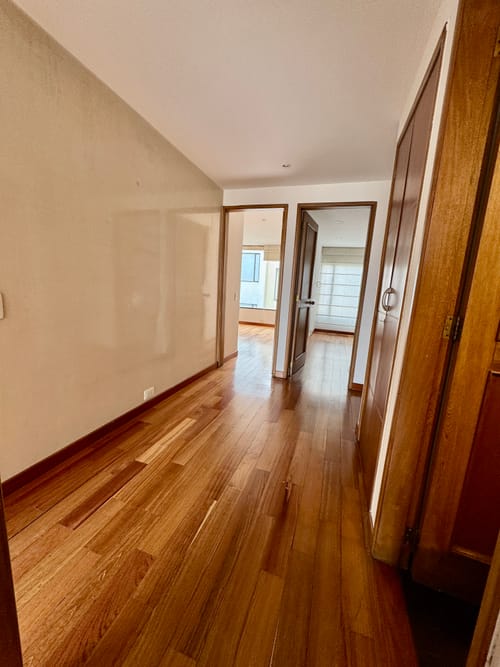 Apartamento de 3 alcobas en venta en Chico Norte, Bogotá, 114 m² · foto 3 de 18