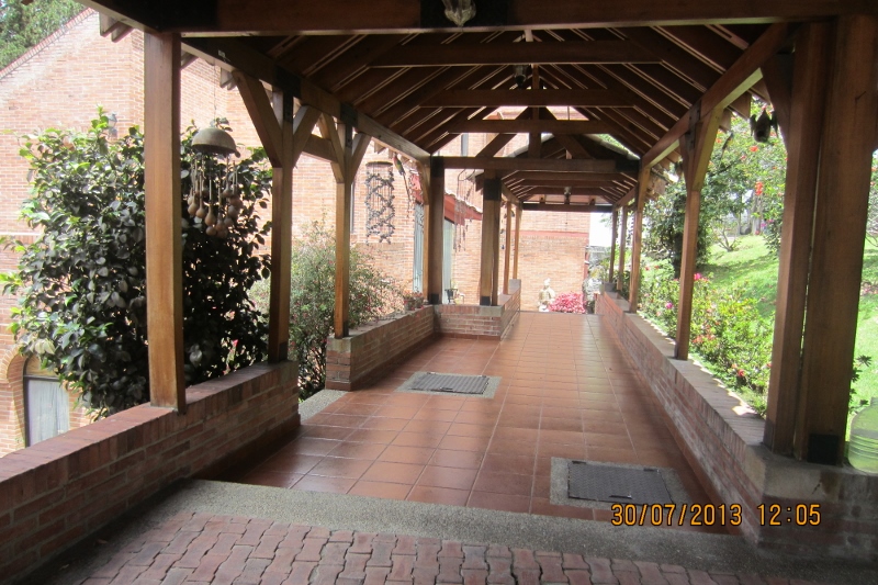 Casa en venta en Cerros De Suba, Bogotá · foto 2 de 19