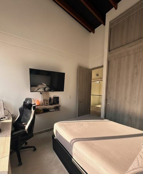 Apartamento de 4 alcobas en venta en El Chingui, Envigado, 143 m² · foto 18 de 19