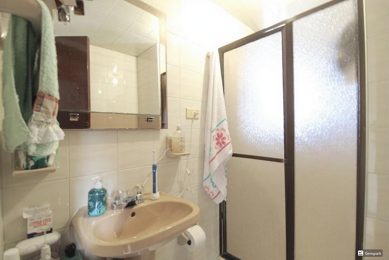 Casa en venta en Quinta Paredes, Bogotá · foto 10 de 19