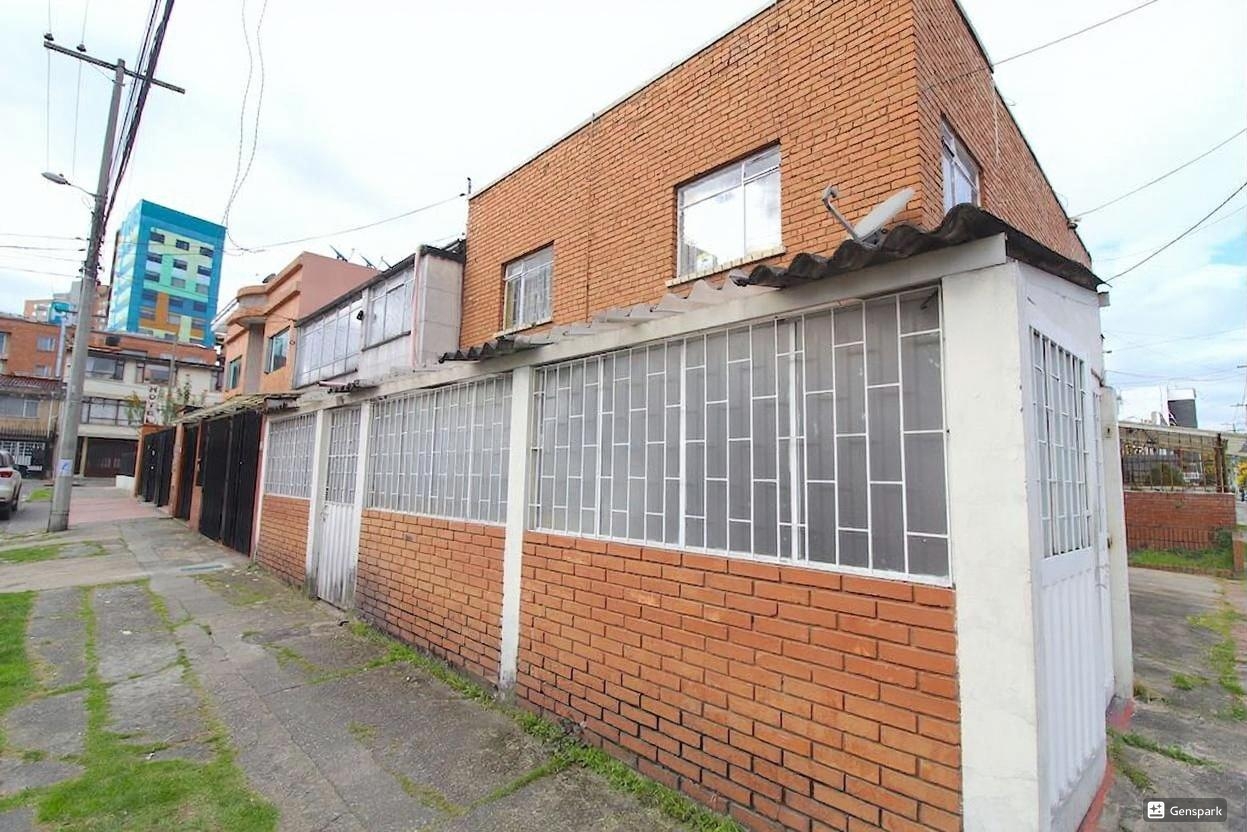 Casa en venta en Quinta Paredes, Bogotá · foto 15 de 19