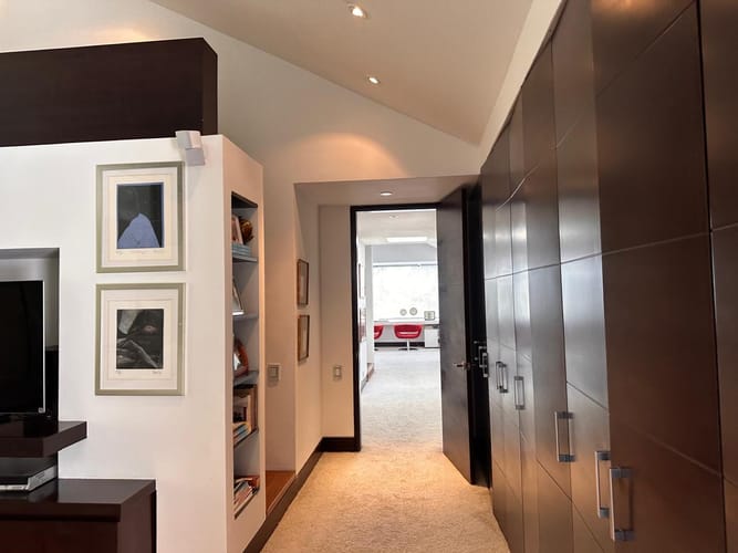 Apartamento de 3 alcobas en venta en La Cabrera, Bogotá, 470 m² · foto 18 de 24