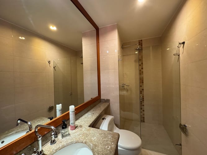 Apartamento de 3 alcobas en venta en Santa Barbara, Bogotá, 239 m² · foto 7 de 9