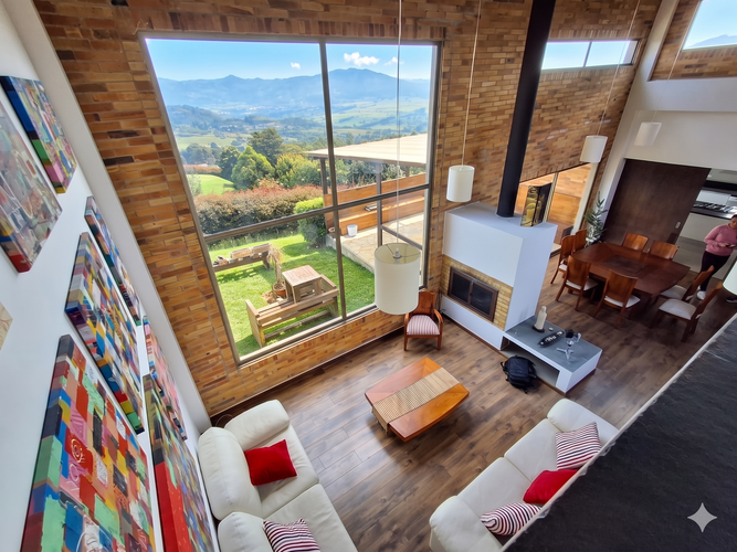 Casa de 5 alcobas en venta en Yerbabuena, Sopó, 336 m² · foto 6 de 24