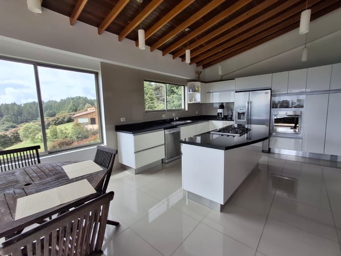 Casa de 5 alcobas en venta en Yerbabuena, Sopó, 336 m² · foto 21 de 24