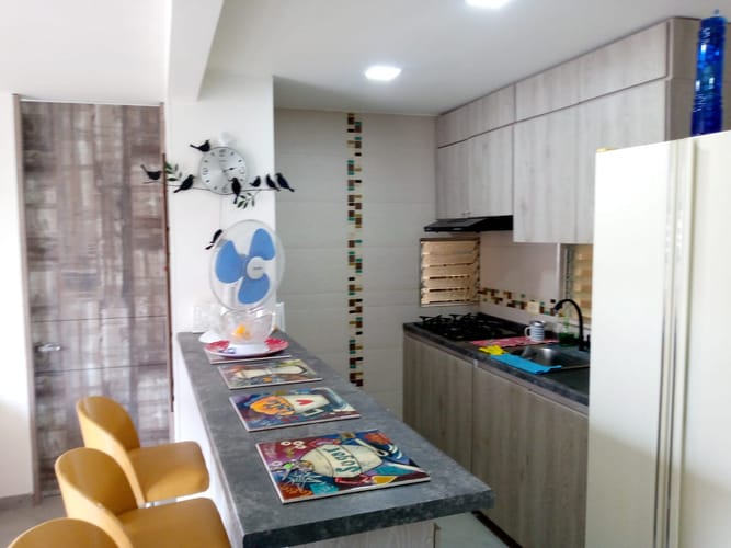 Apartamento de 2 alcobas en venta en Las Palmas, Ricaurte, 53 m² · foto 3 de 18