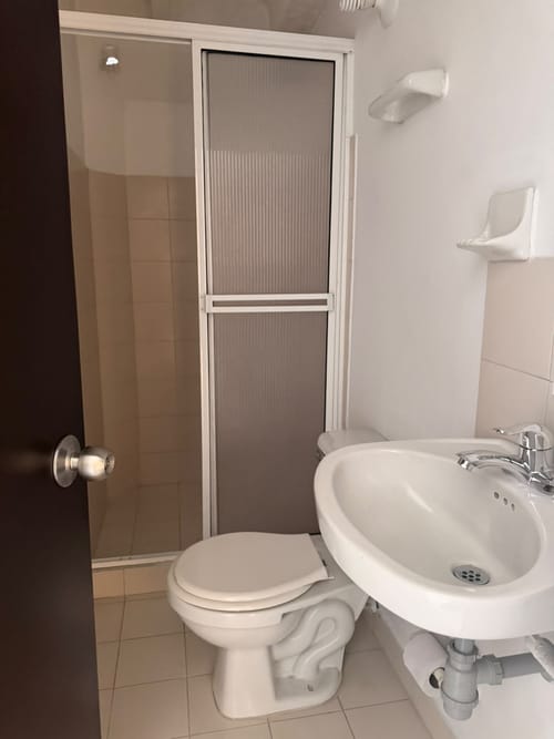 Apartamento de 3 alcobas en venta en Los Rosales, Floridablanca, 70 m² · foto 8 de 8