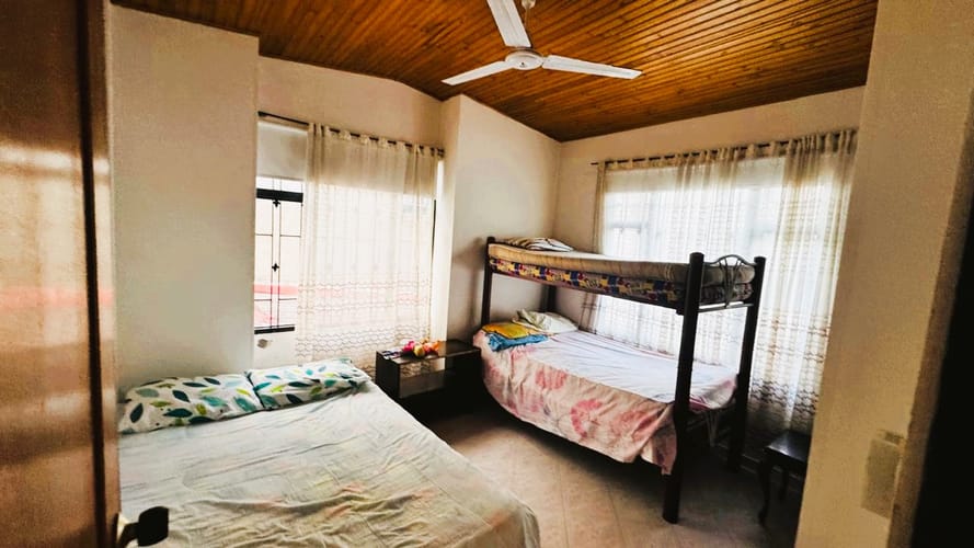Casa de 6 alcobas en venta en Girardot, Ricaurte, 377 m² · foto 10 de 20