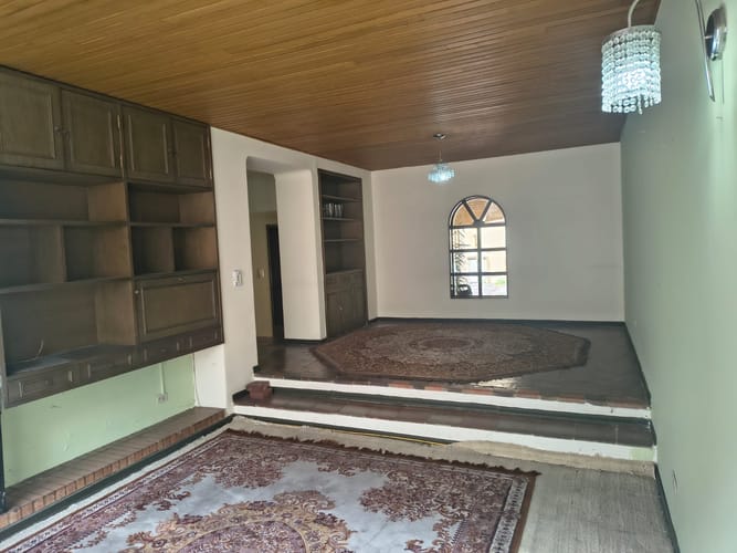 Casa de 5 alcobas en venta en Cedritos, Bogotá, 210 m² · foto 9 de 24