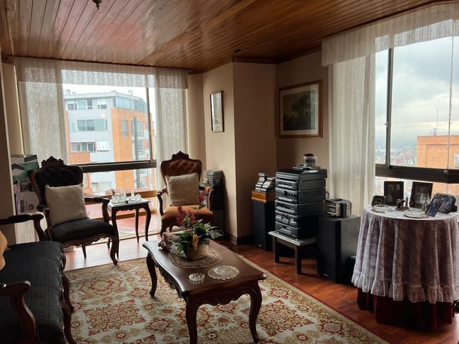 Apartamento de 4 alcobas en venta en Chapinero, Bogotá, 170 m² · foto 2 de 12