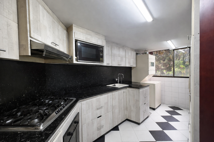 Apartamento de 4 alcobas en venta en Chapinero, Bogotá, 170 m² · foto 5 de 12