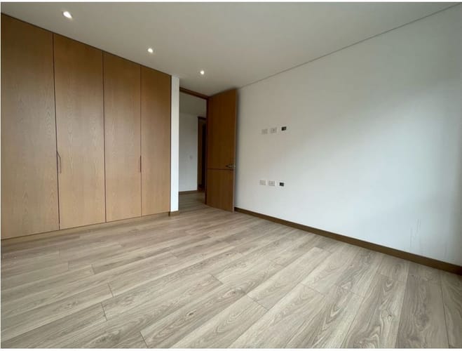 Apartamento de 3 alcobas en venta en Santa Barbara, Bogotá, 127 m² · foto 17 de 24