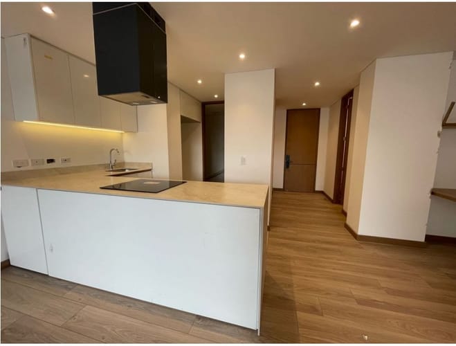 Apartamento de 3 alcobas en venta en Santa Barbara, Bogotá, 127 m² · foto 23 de 24