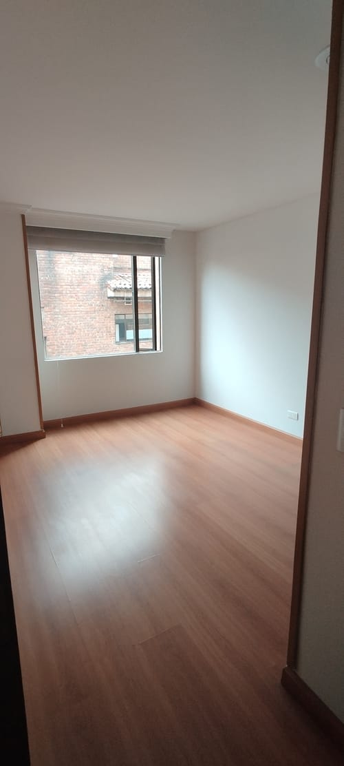 Apartamento de 2 alcobas en venta en Chico Norte, Bogotá, 84 m² · foto 3 de 6