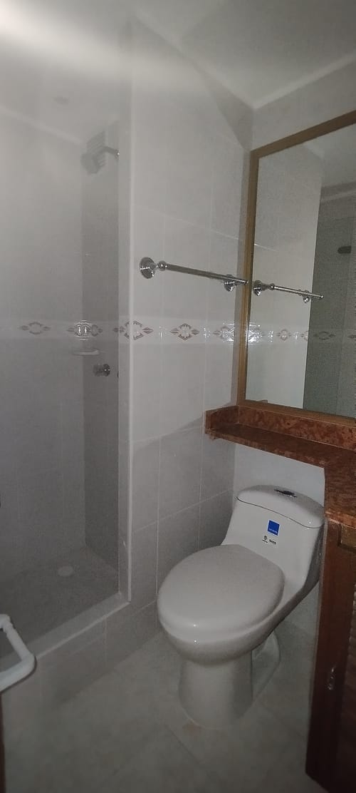 Apartamento de 2 alcobas en venta en Chico Norte, Bogotá, 84 m² · foto 6 de 6