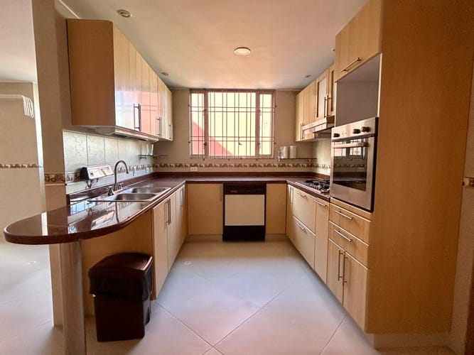 Apartamento en venta en Santa Barbara, Bogotá · foto 8 de 24