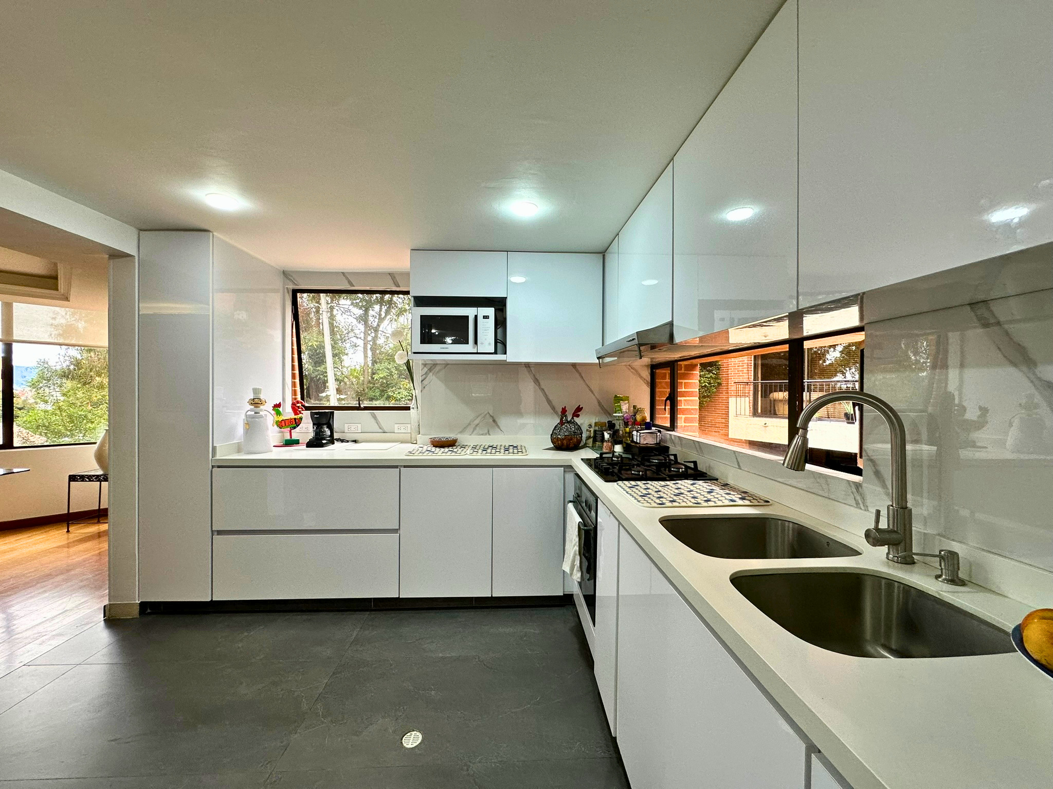 Casa en venta en Cerros De Suba, Bogotá · foto 3 de 24