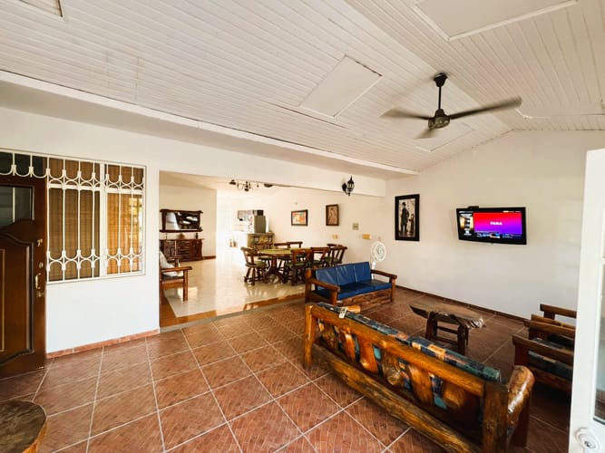 Casa de 4 alcobas en venta en Las Palmas, Ricaurte, 240 m² · foto 3 de 14