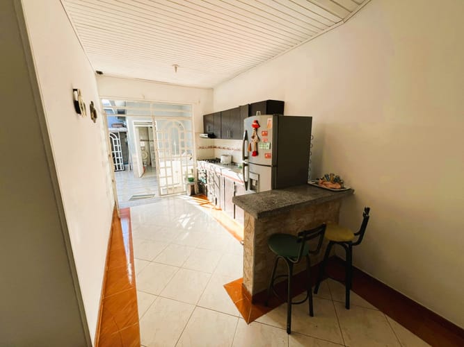 Casa de 4 alcobas en venta en Las Palmas, Ricaurte, 240 m² · foto 5 de 14