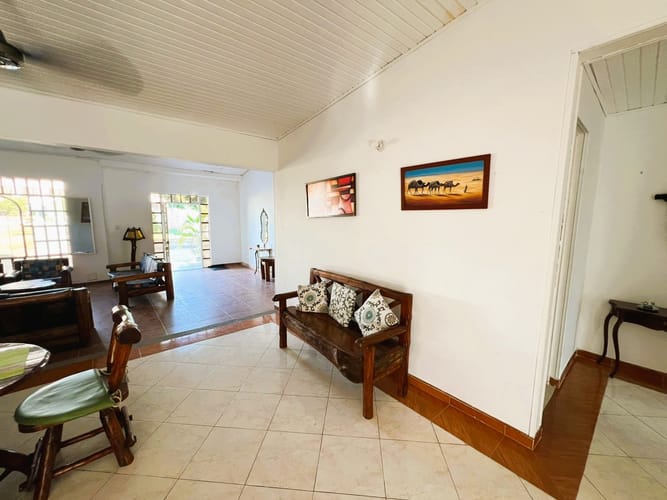 Casa de 4 alcobas en venta en Las Palmas, Ricaurte, 240 m² · foto 7 de 14