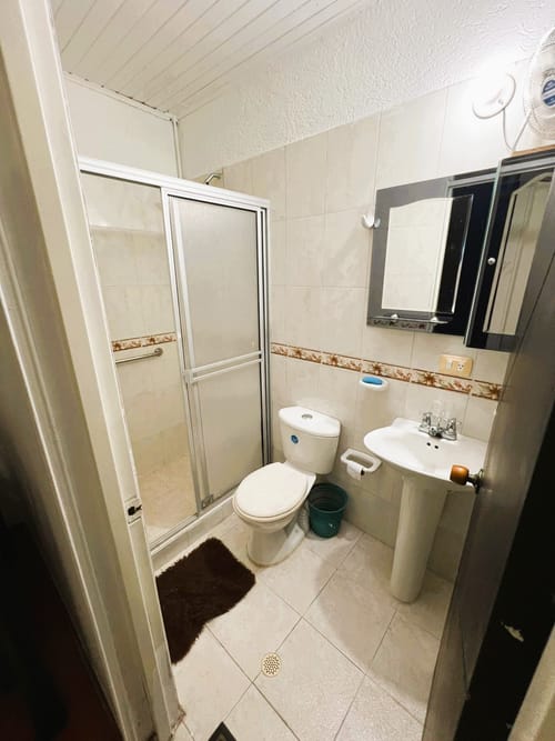 Casa de 4 alcobas en venta en Las Palmas, Ricaurte, 240 m² · foto 11 de 14