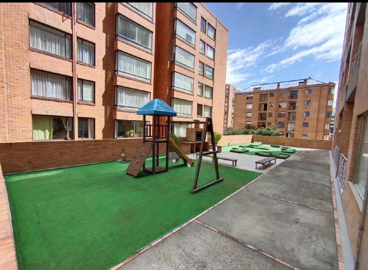 Apartamento en venta en Bosques Del Marques, Bogotá · foto 2 de 23