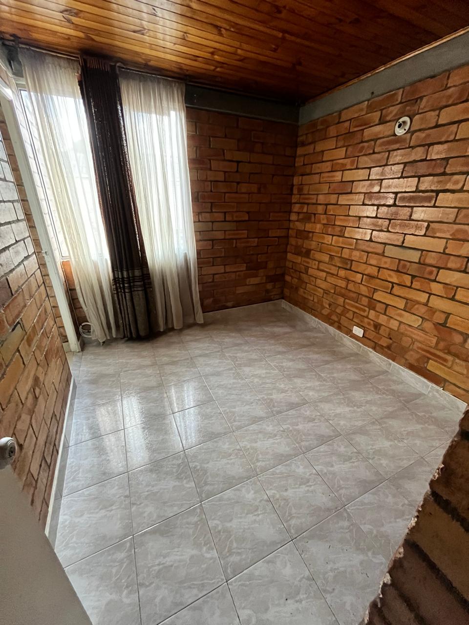 Apartamento en venta en San Jose De Usaquen, Bogotá · foto 2 de 24
