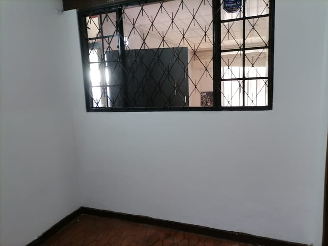 Casa de 3 alcobas en venta en Alhambra, Bogotá, 250 m² · foto 4 de 17