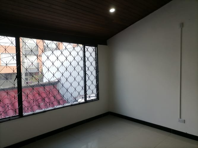 Casa de 3 alcobas en venta en Alhambra, Bogotá, 250 m² · foto 6 de 17