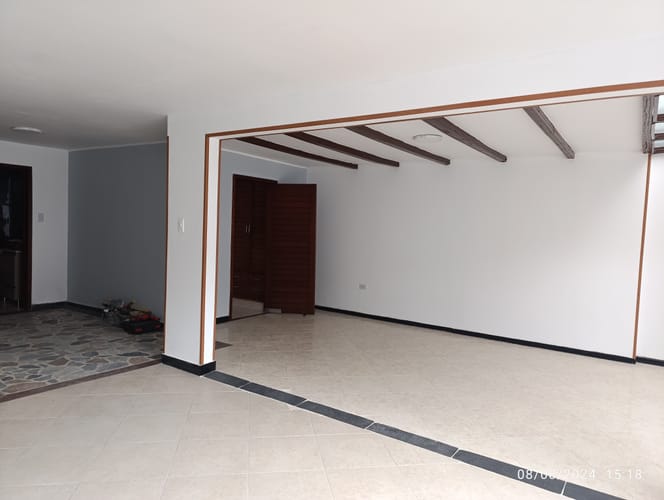 Casa de 3 alcobas en venta en Alhambra, Bogotá, 250 m² · foto 10 de 17