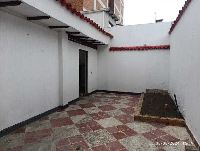 Casa de 3 alcobas en venta en Alhambra, Bogotá, 250 m² · foto 12 de 17